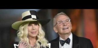 Iconic fashion designer Bob Mackie dies at 87