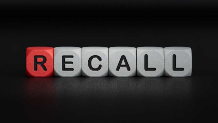 Recall,Written,On,Cubes,On,Wooden,Background.close,Up,Of,Wooden Recall alert