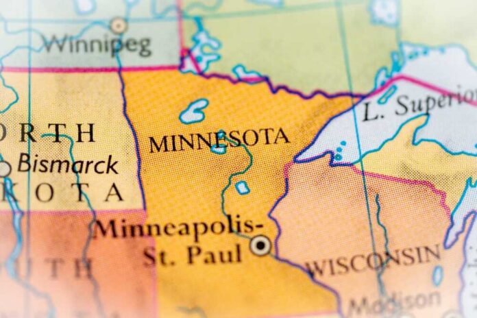 Minnesota,,United,States,Highlighted,On,A,World,Map. Close-up of a map showing Minnesota and North Dakota